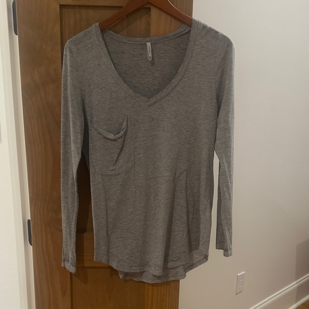 Z Supply Heather Gray Long Sleeve V-Neck Top